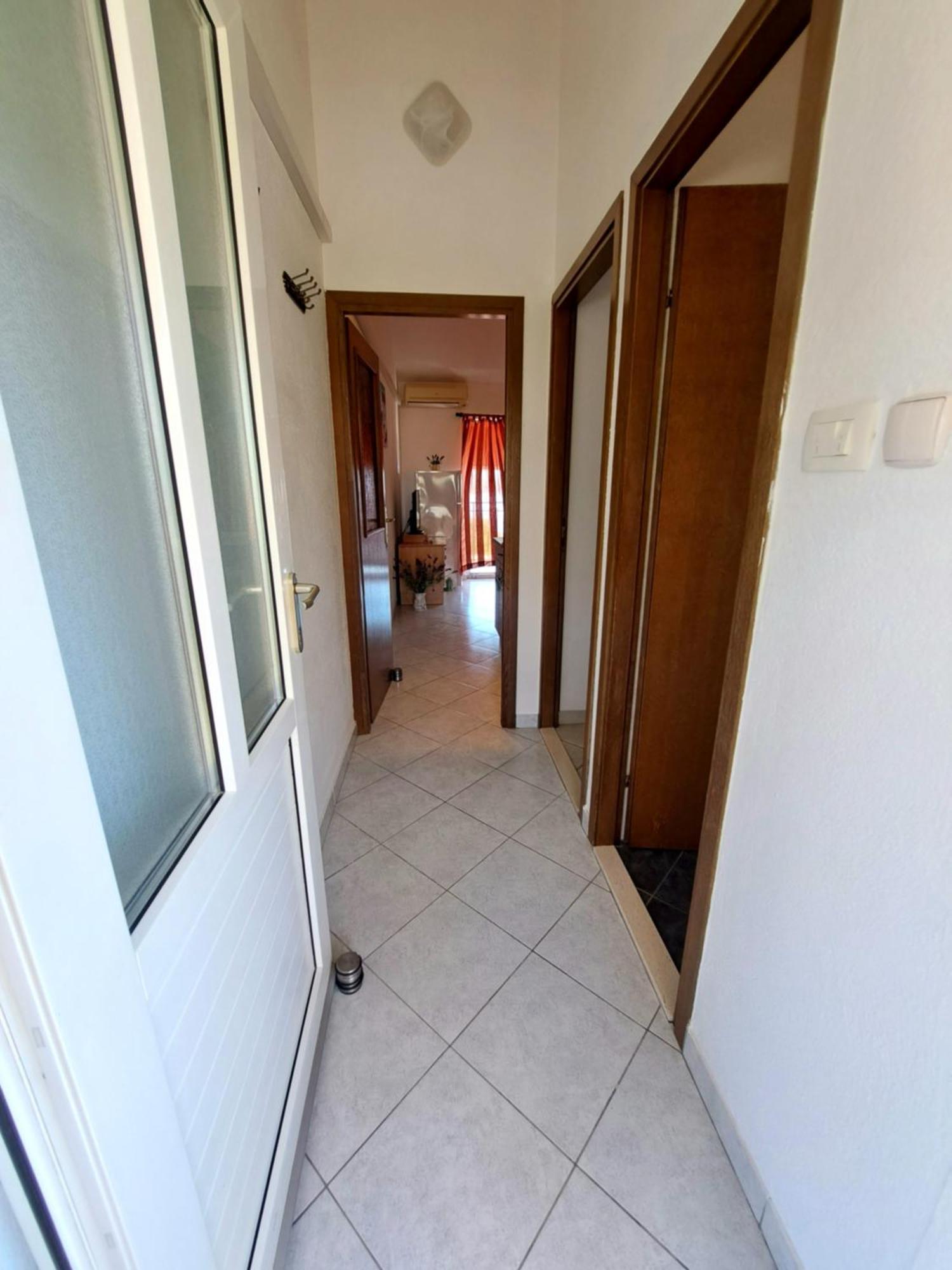 Apartments Toni Traù Esterno foto